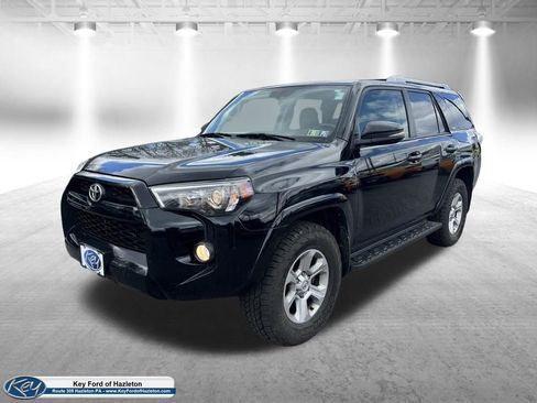 Used 2018 Toyota 4Runner SR5 Premium image 3