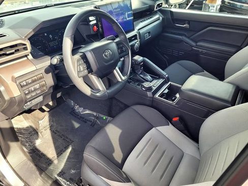 Used 2024 Toyota Tacoma TRD Off-Road w/ TRD Off Road Upgrade Package AWD/4WD image 10