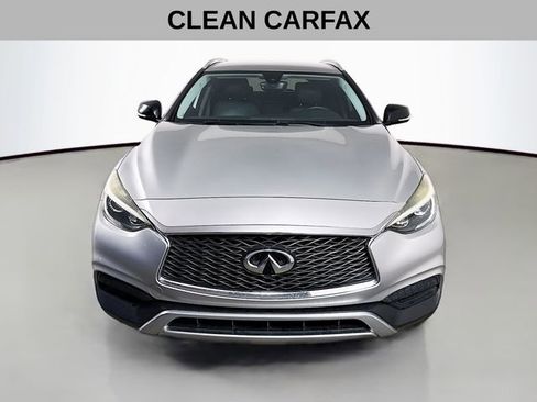 Used 2017 INFINITI QX30 Luxury AWD w/ HEATED LEATHER image 4