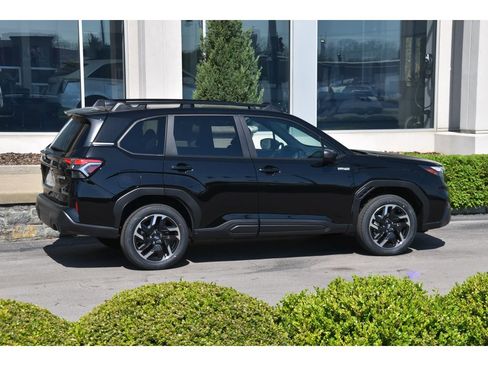 New 2026 Subaru Forester Premium AWD/4WD image 3