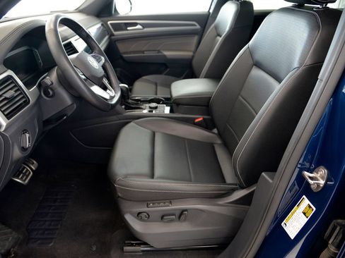Used 2023 Volkswagen Atlas Cross Sport SEL R-Line AWD/4WD image 15