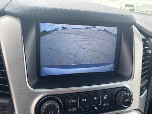 Used 2020 GMC Yukon SLT w/ Open Road Package AWD/4WD image 16