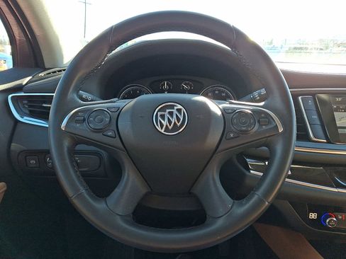 Used 2018 Buick Enclave Essence w/ LPO, Hit The Road Package AWD/4WD image 21