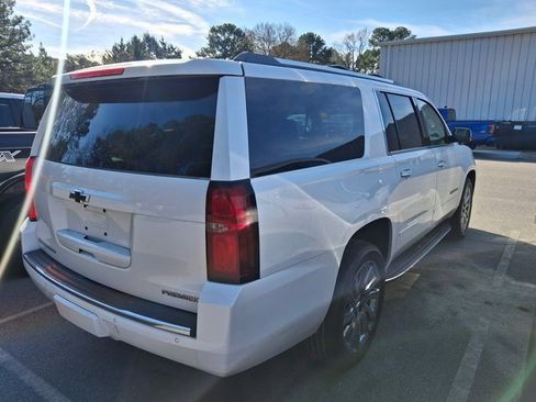 Used 2019 Chevrolet Suburban Premier image 4