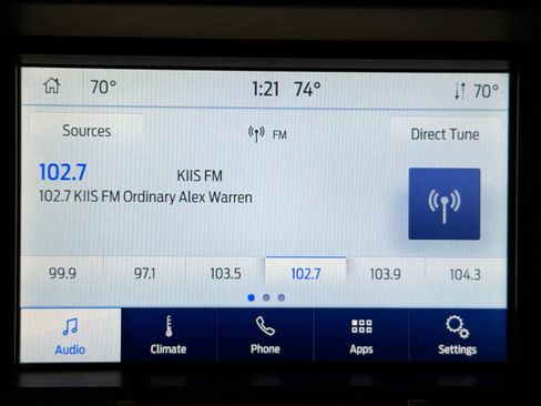Used 2020 Ford Mustang Premium RWD image 33