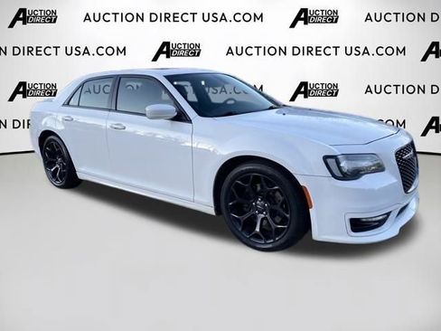 Used 2019 Chrysler 300 S w/ S Model Appearance Package image 23
