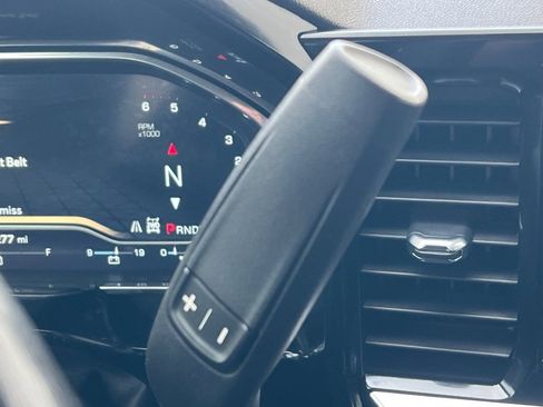 Used 2022 GMC Sierra 1500 SLE image 17