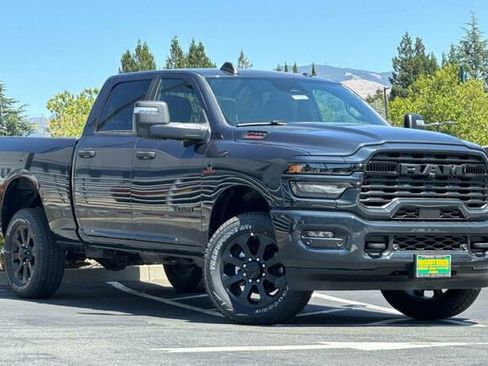 New 2026 RAM 2500 Big Horn AWD/4WD image 2