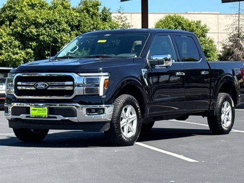 Used 2025 Ford F150 Lariat AWD/4WD image 16
