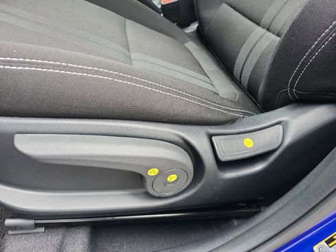 Used 2026 Hyundai Venue SEL FWD image 15