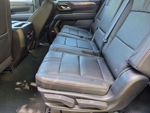 Used 2022 Chevrolet Suburban RST w/ Luxury Package AWD/4WD image 17
