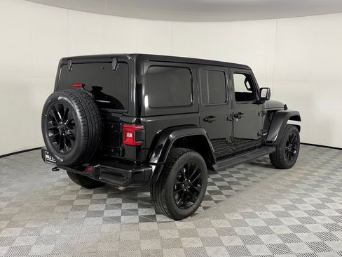 Used 2021 Jeep Wrangler Unlimited Sahara AWD/4WD image 6