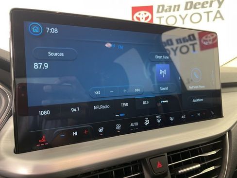 Used 2025 Ford Escape Platinum image 11