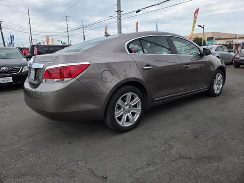 Used 2011 Buick LaCrosse CXL w/ Entertainment Package FWD image 4
