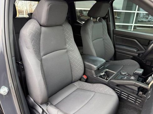 Used 2025 Toyota Tacoma SR5 image 11