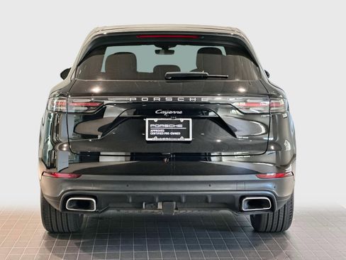 Certified 2022 Porsche Cayenne image 6