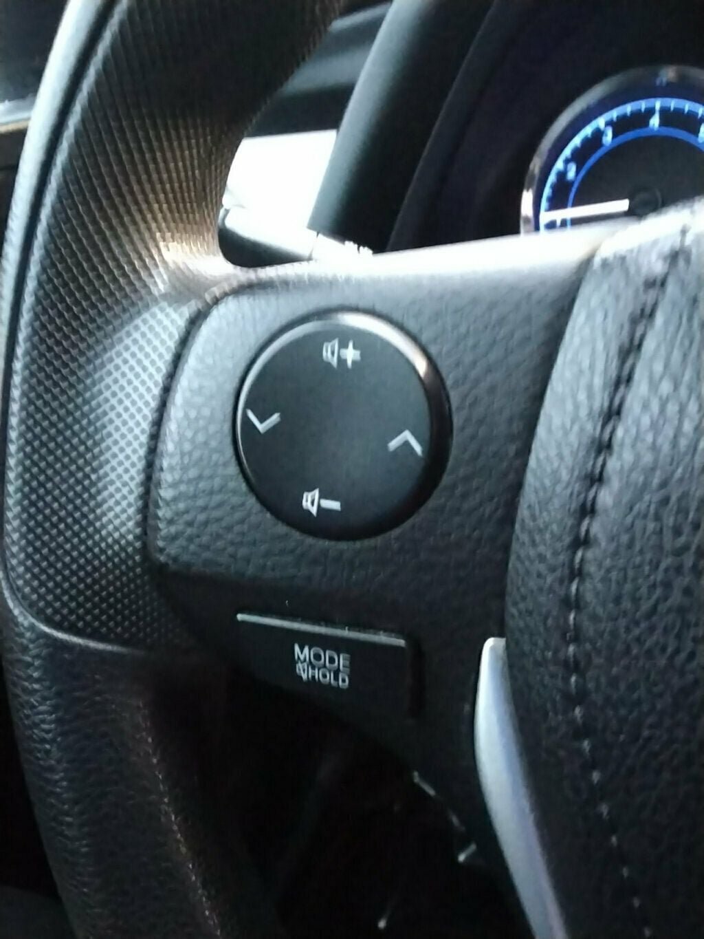 Used 2019 Toyota Corolla LE FWD image 12