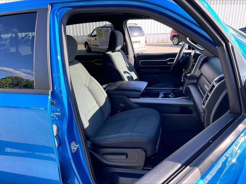 Used 2022 RAM 1500 Big Horn AWD/4WD image 11