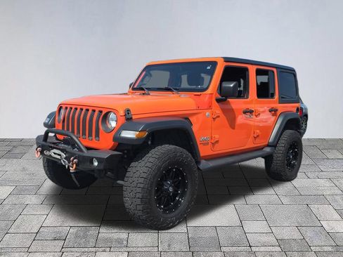 Used 2018 Jeep Wrangler Unlimited Sport S AWD/4WD image 3