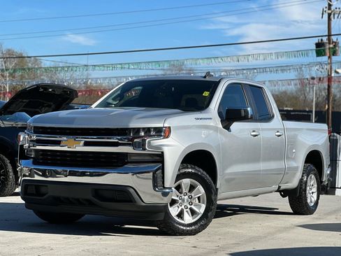 Used 2021 Chevrolet Silverado 1500 LT w/ Bed Protection Package RWD image 3
