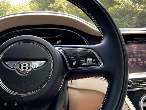 Used 2021 Bentley Continental GT image 18