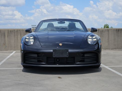 Certified 2025 Porsche 911 Carrera RWD image 11