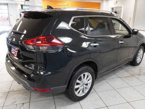 Used 2018 Nissan Rogue SV AWD/4WD image 12