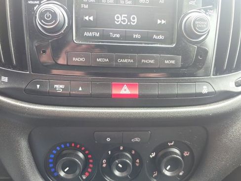 Used 2022 RAM ProMaster City Wagon image 18