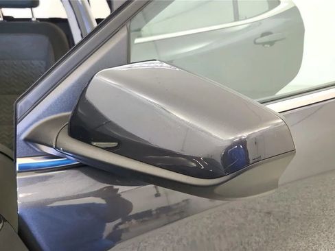 Used 2023 Chevrolet Equinox LT FWD image 18