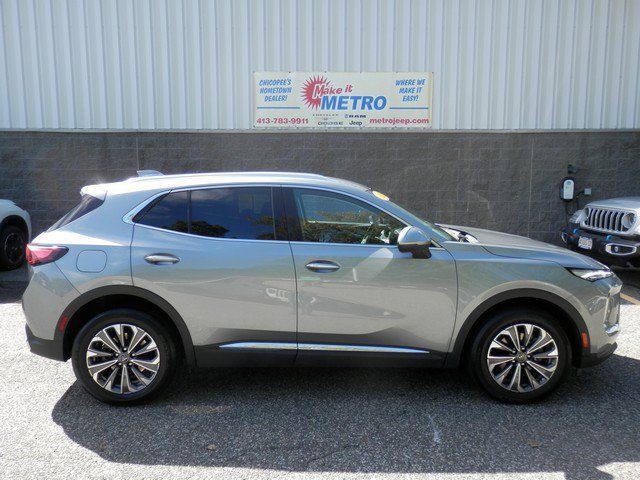 Used 2024 Buick Envision Preferred AWD/4WD image 9