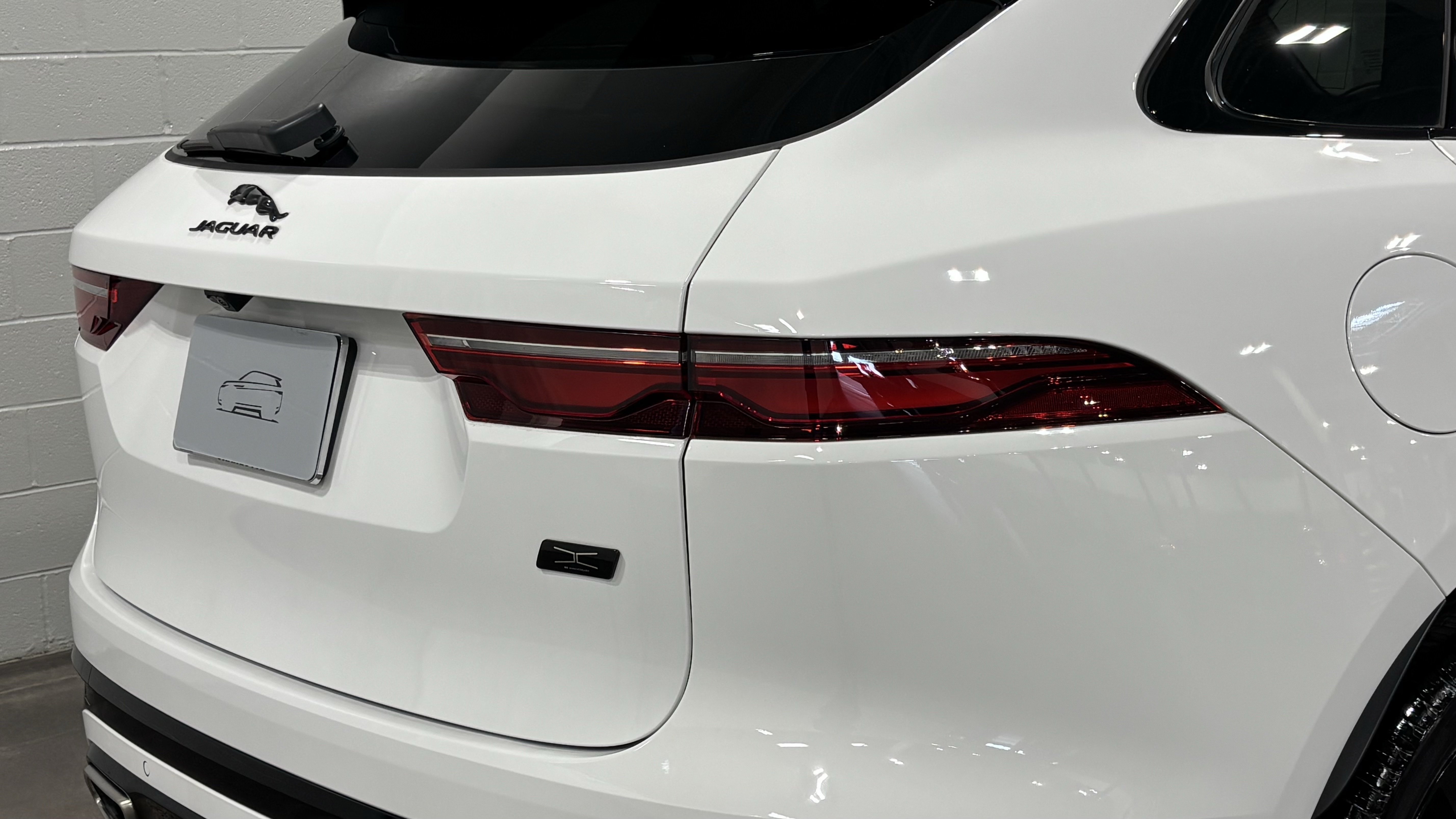 New 2026 Jaguar F-PACE R-Dynamic S AWD/4WD image 18