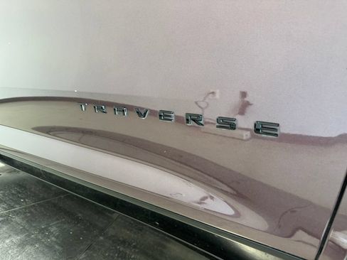 Used 2025 Chevrolet Traverse RS w/ LPO, Floor Liner Package FWD image 41