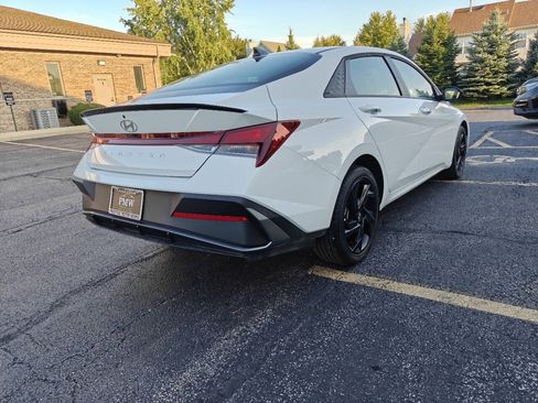 Used 2026 Hyundai Elantra Sport FWD image 5