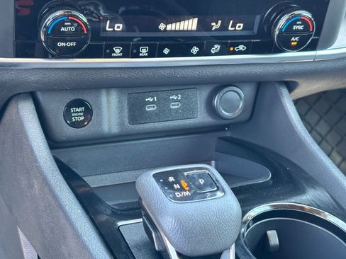 Used 2025 Nissan Rogue SV FWD image 26