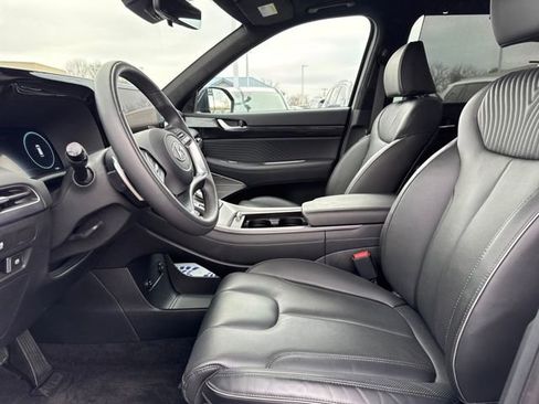 Used 2025 Hyundai Palisade Calligraphy image 12