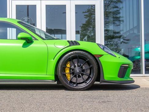 Used 2019 Porsche 911 GT3 RS RWD image 5