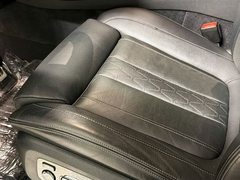Used 2023 BMW X6 M50i AWD/4WD image 21