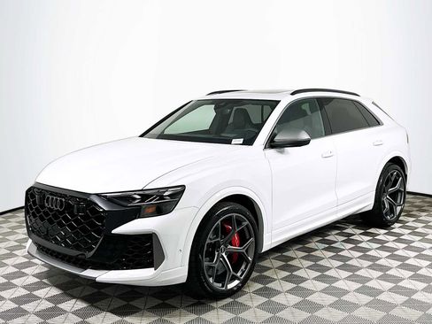 New 2025 Audi RS Q8 performance image 3