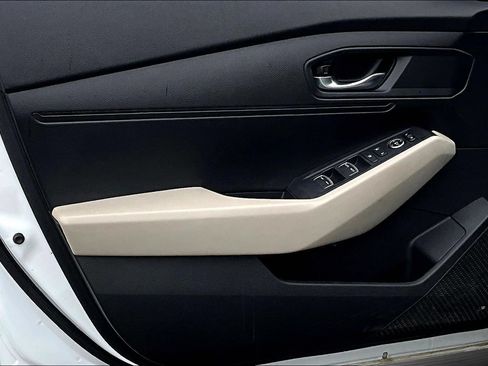 Used 2023 Honda Accord LX image 18