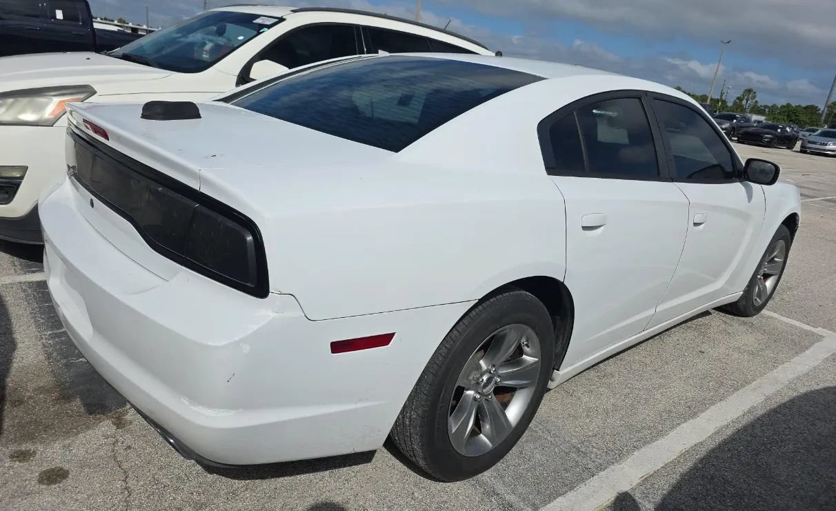 Used 2013 Dodge Charger Police RWD image 4