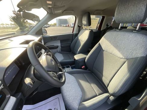 New 2025 Ford Maverick XLT w/ XLT Luxury Package image 11