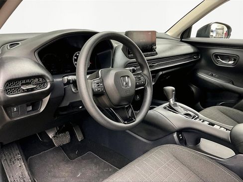 Used 2025 Honda HR-V LX image 14