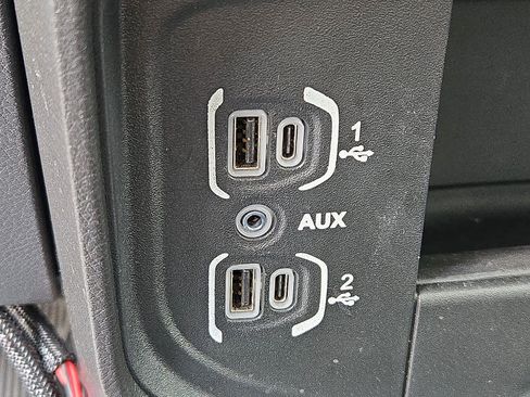 Used 2024 RAM 2500 Big Horn image 25