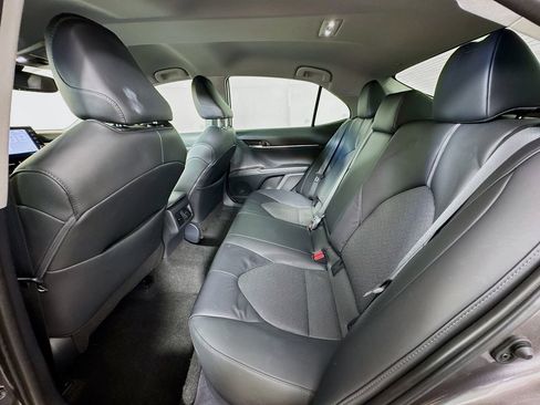 Used 2023 Toyota Camry XLE image 27