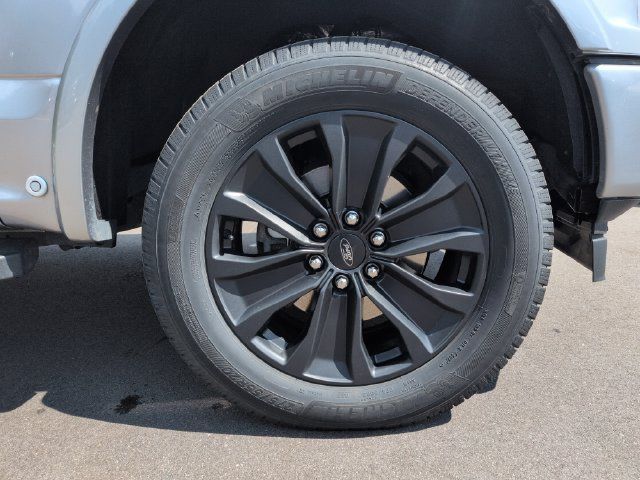 Used 2020 Ford F150 Lariat w/ Equipment Group 502A Luxury AWD/4WD image 12
