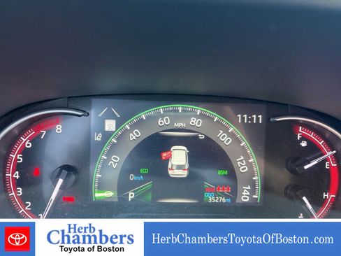 Used 2023 Toyota RAV4 LE AWD/4WD image 4