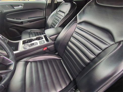 Used 2024 Ford Edge SEL image 21