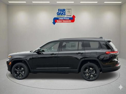 New 2025 Jeep Grand Cherokee L Laredo AWD/4WD image 10