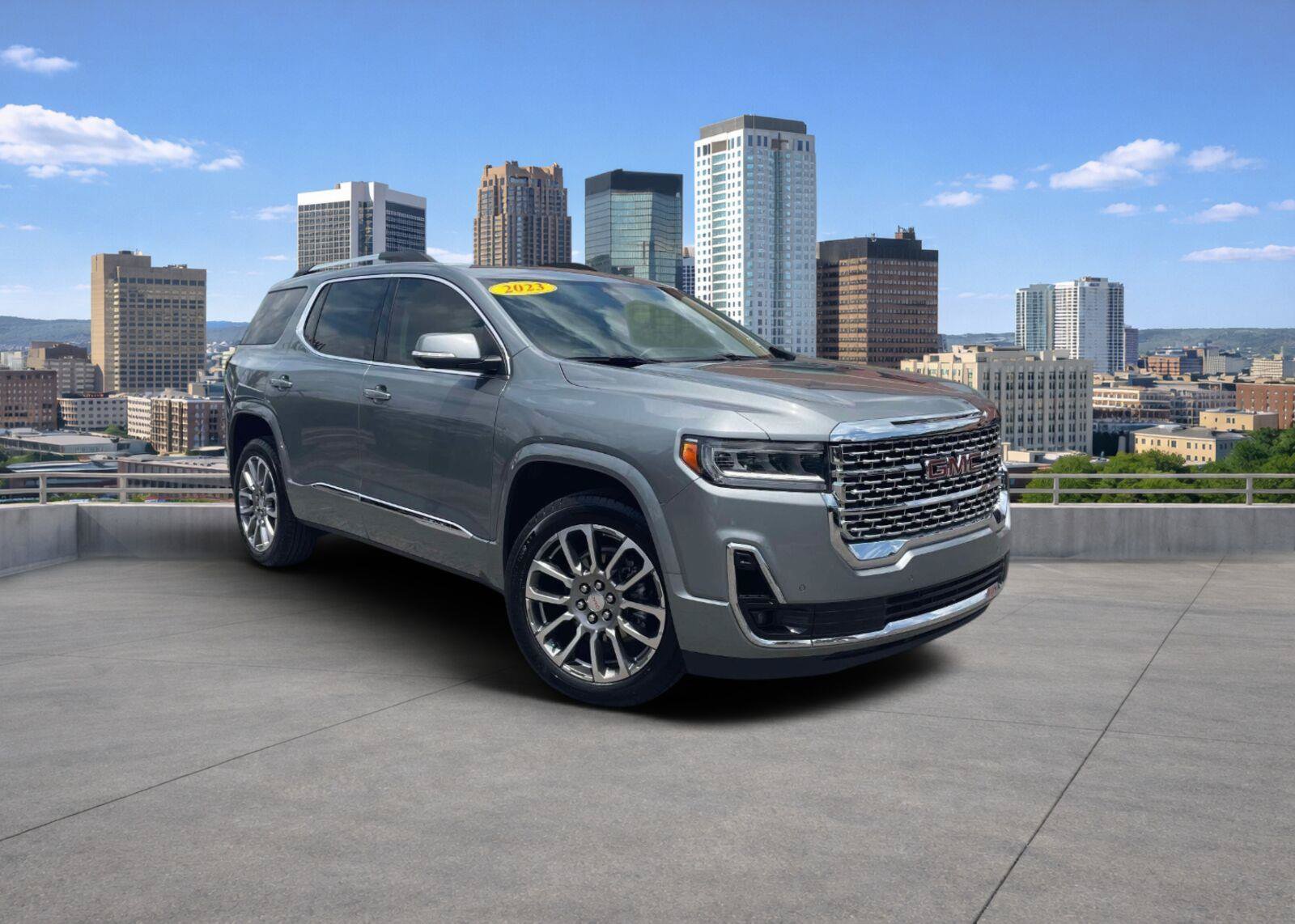 Used 2023 GMC Acadia Denali w/ Denali Ultimate Package FWD image 1