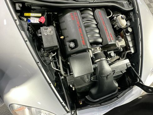 Used 2011 Chevrolet Corvette Coupe w/ Roof Package image 40